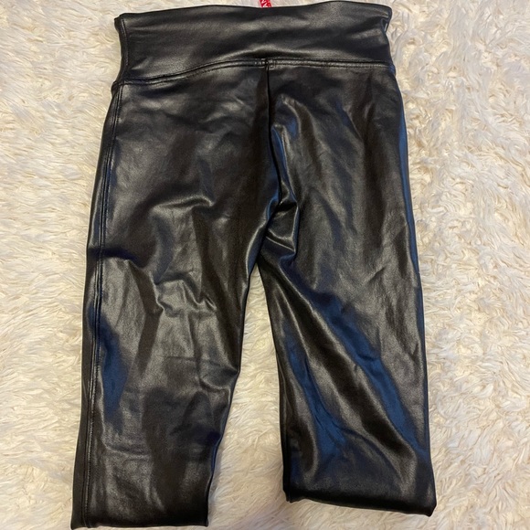 Spanx Faux Leather Leggings - Picture 4 of 5